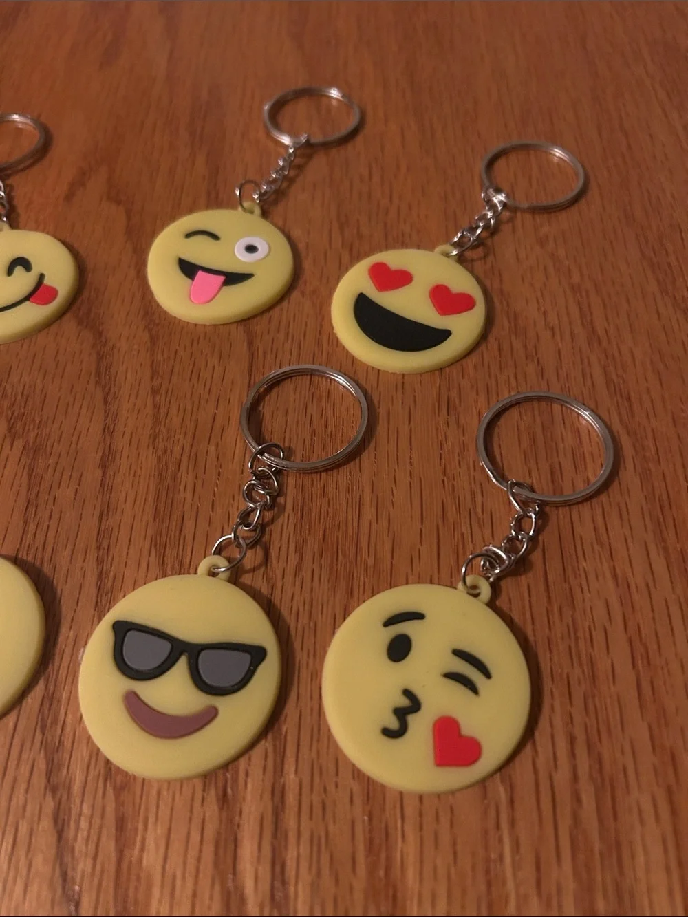 Set of 8 Yellow Emoji emoticon Keychains - Picture 2 of 3